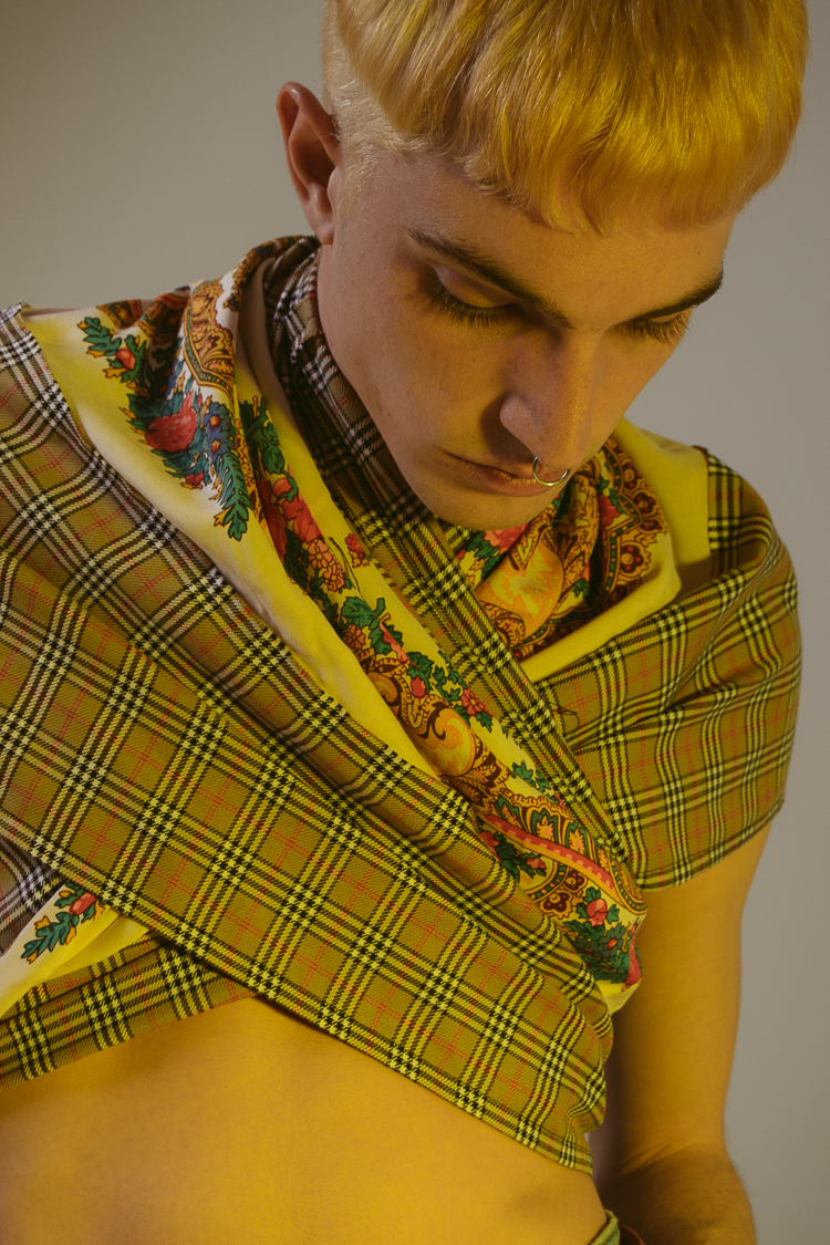 Blonde on blonde_18