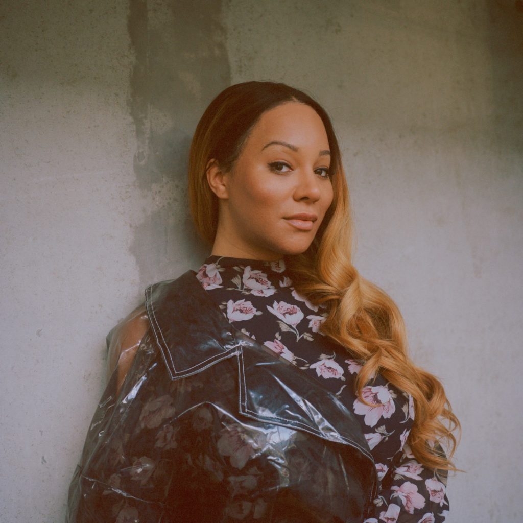 MUNROE BERGDORF